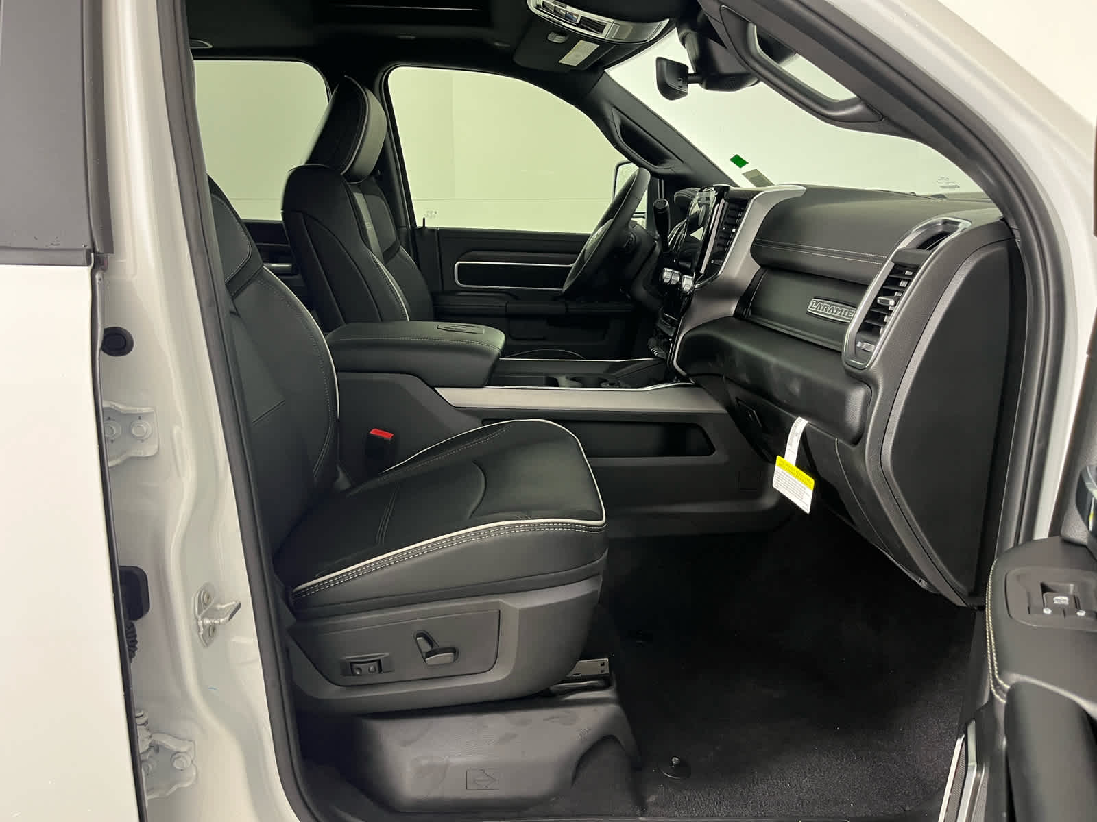 2026 RAM Ram 2500 RAM 2500 LARAMIE MEGA CAB 4X4 6'4' BOX