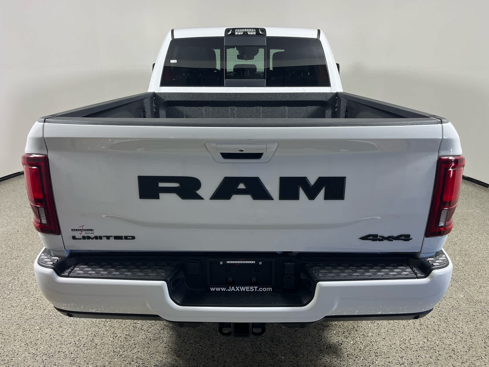 2026 RAM Ram 2500 RAM 2500 LIMITED CREW CAB 4X4 6'4' BOX