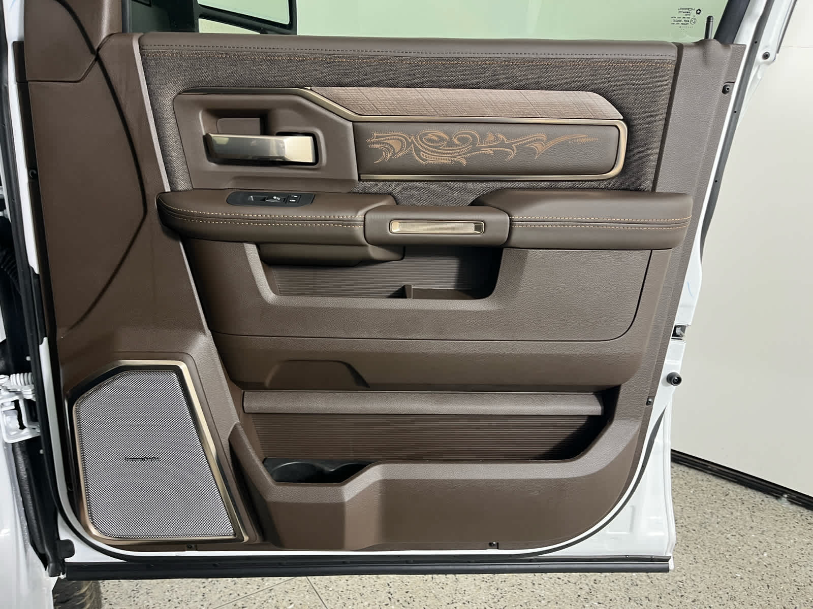 2026 RAM Ram 2500 RAM 2500 LIMITED LONGHORN MEGA CAB 4X4 6'4' BOX