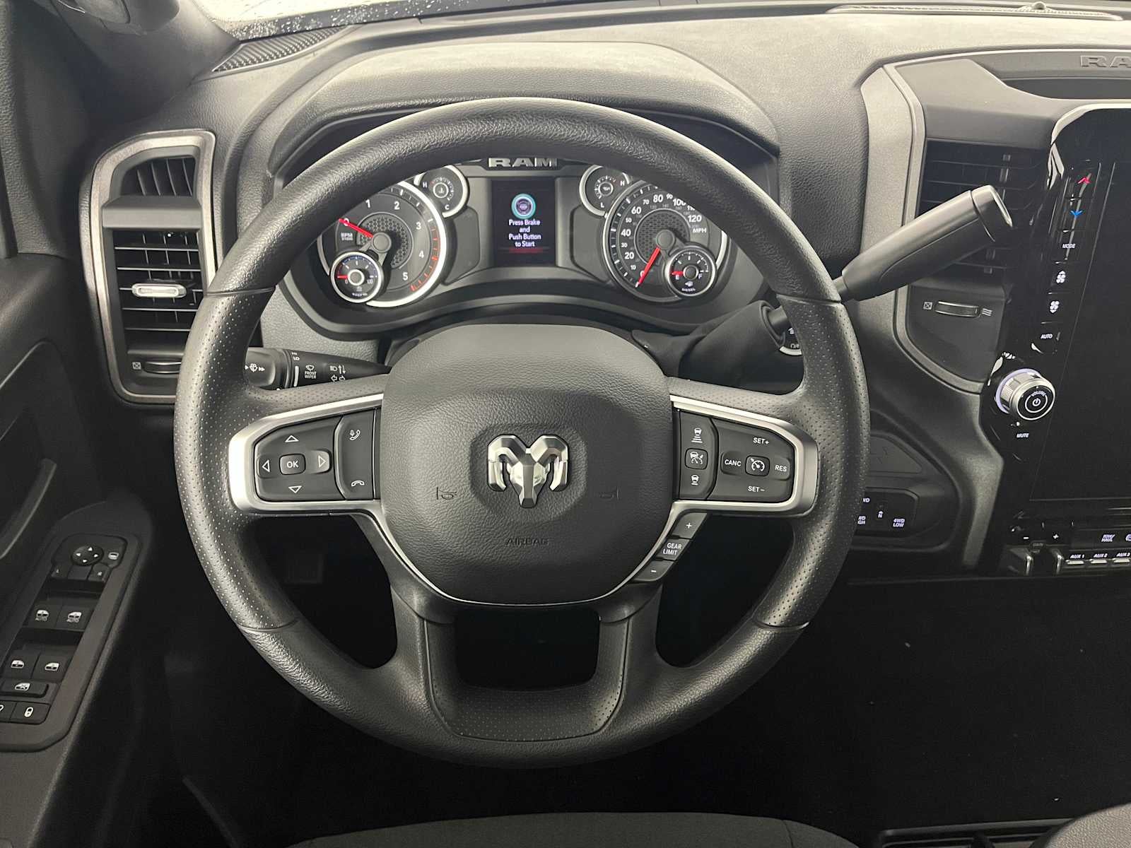 2026 RAM Ram 3500 RAM 3500 TRADESMAN CREW CAB 4X4 8' BOX