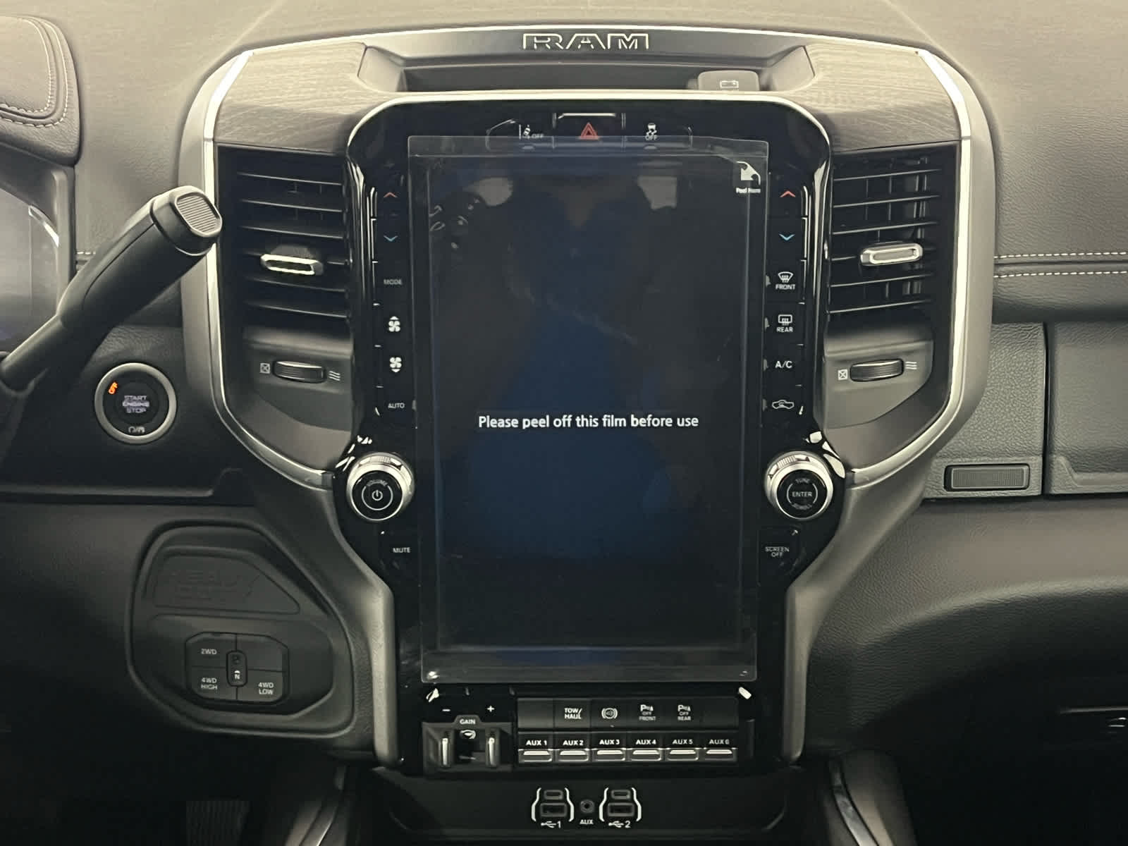 2026 RAM Ram 3500 RAM 3500 LARAMIE CREW CAB 4X4 8' BOX