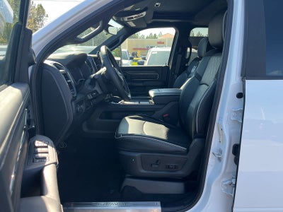 2025 RAM Ram 3500 RAM 3500 LIMITED CREW CAB 4X4 8' BOX