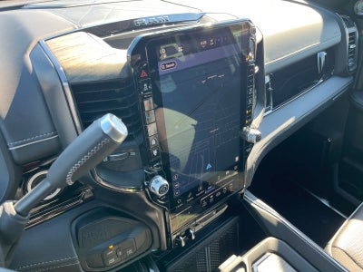 2025 RAM Ram 3500 RAM 3500 LIMITED CREW CAB 4X4 8' BOX