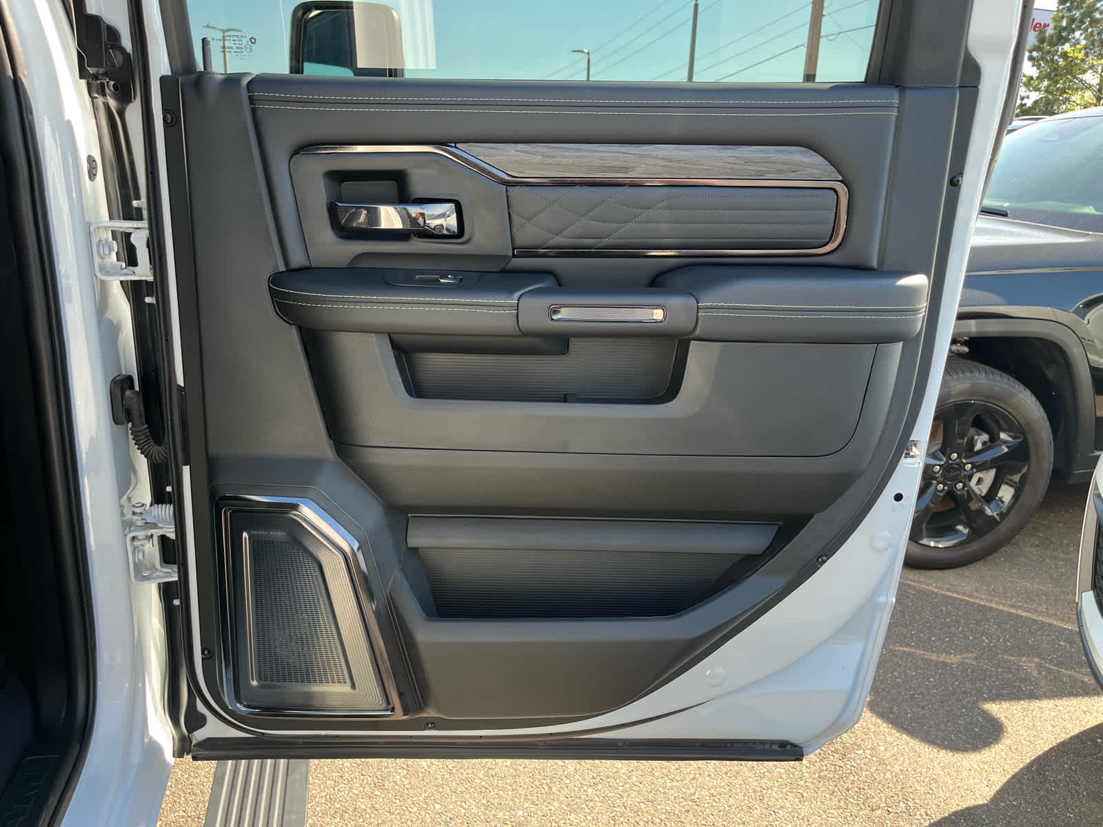 2025 RAM Ram 3500 RAM 3500 LIMITED CREW CAB 4X4 8' BOX