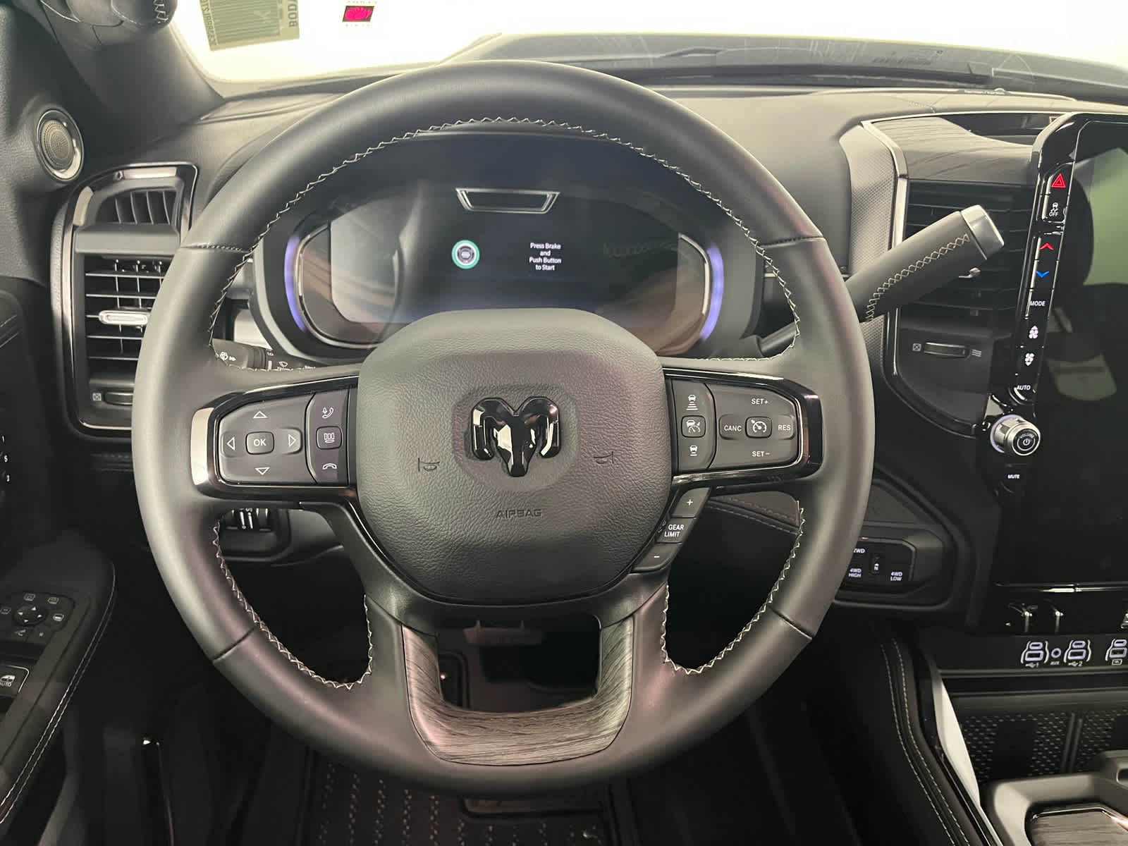 2026 RAM Ram 3500 RAM 3500 LIMITED CREW CAB 4X4 8' BOX