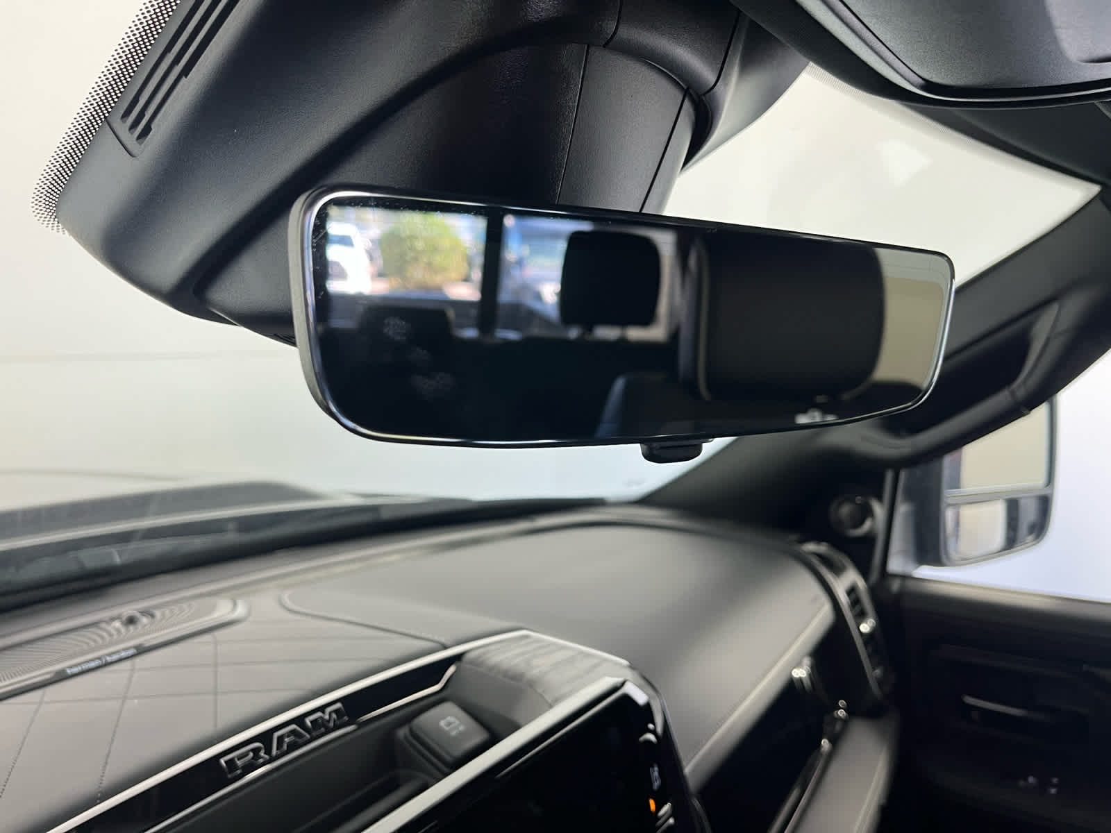 2026 RAM Ram 3500 RAM 3500 LIMITED CREW CAB 4X4 8' BOX