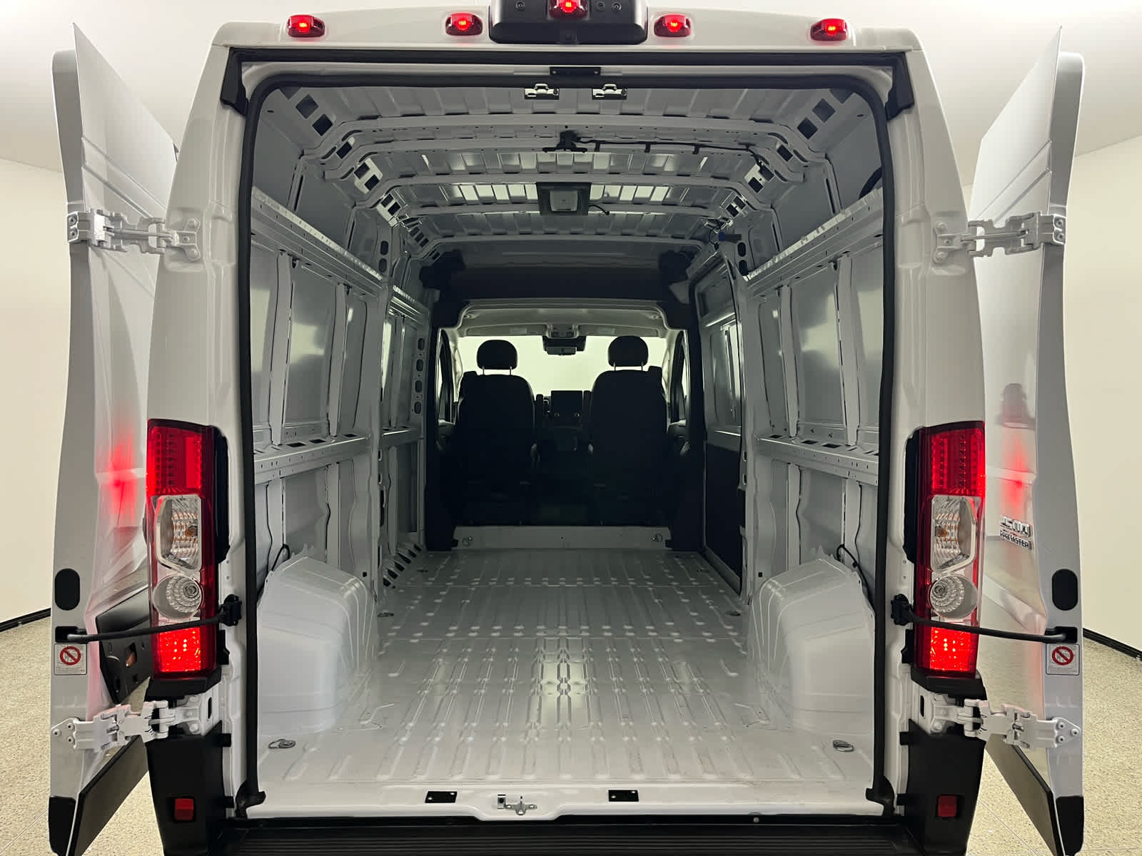 2026 RAM ProMaster SLT+