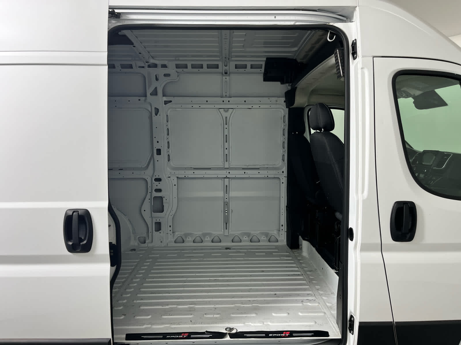 2025 RAM ProMaster Cargo Van SLT