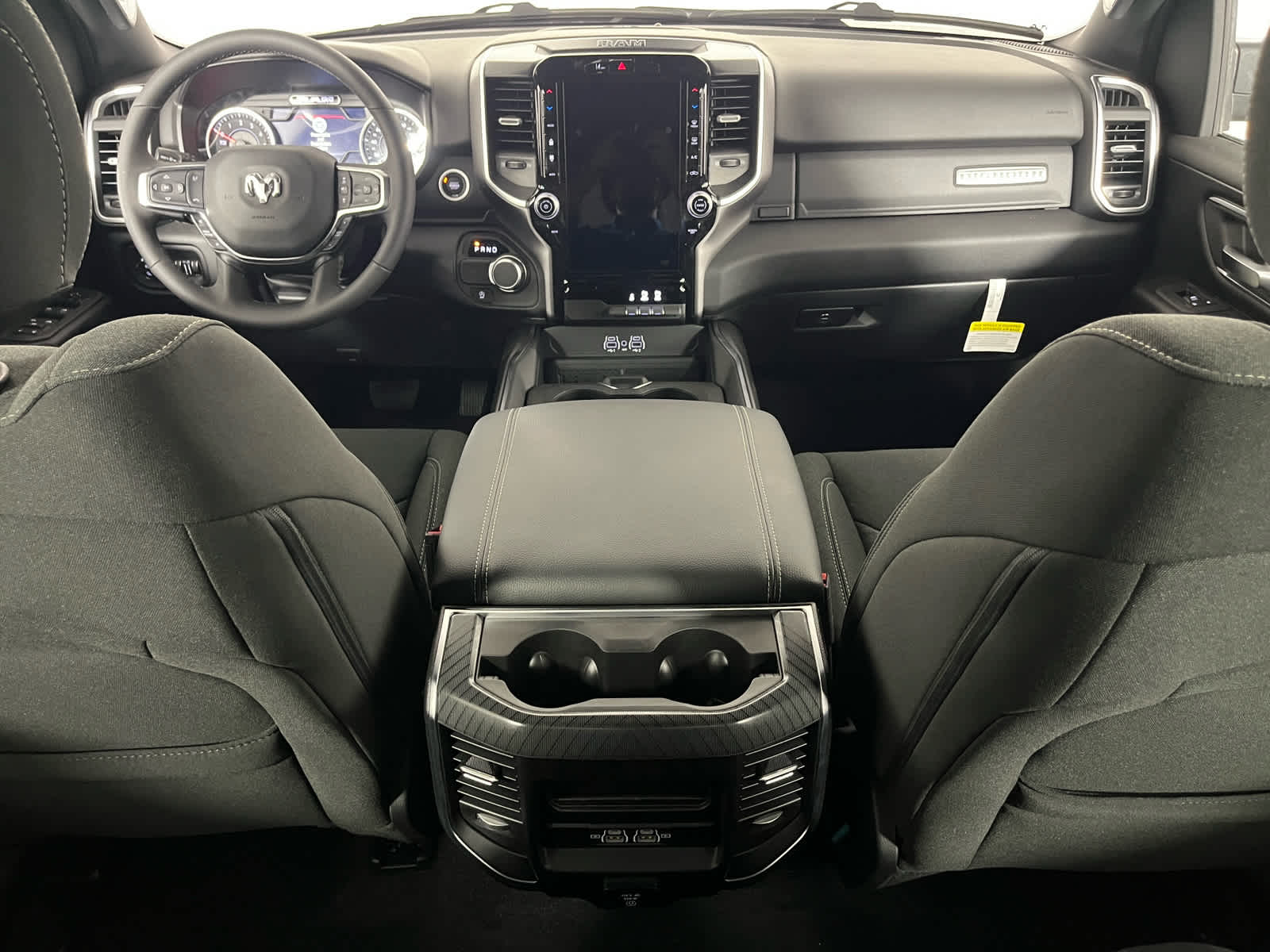 2025 RAM Ram 1500 RAM 1500 BIG HORN CREW CAB 4X2 5'7' BOX