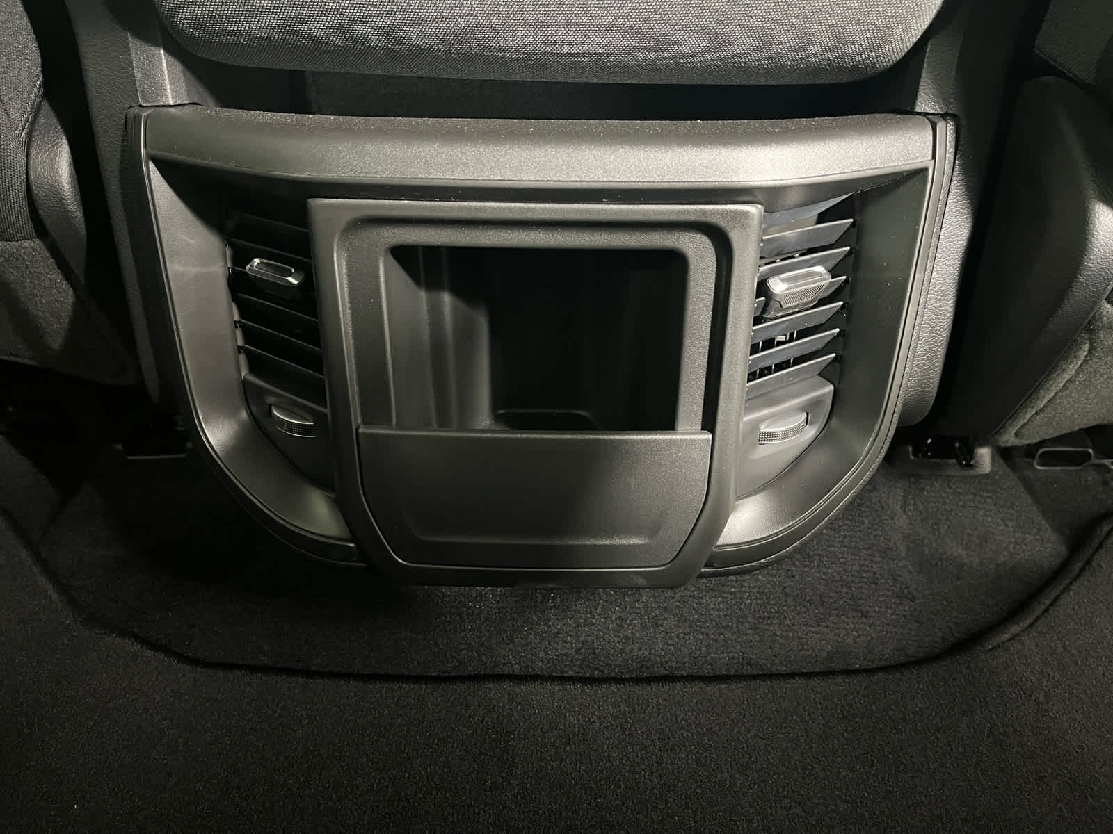 2025 RAM Ram 1500 RAM 1500 TRADESMAN CREW CAB 4X2 5'7' BOX