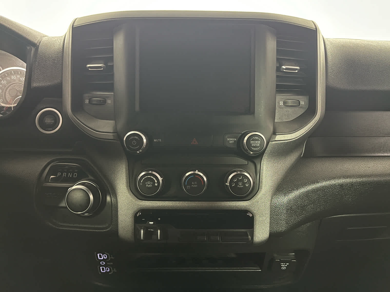 2024 RAM 2500 Tradesman Crew Cab 4x4 6'4' Box