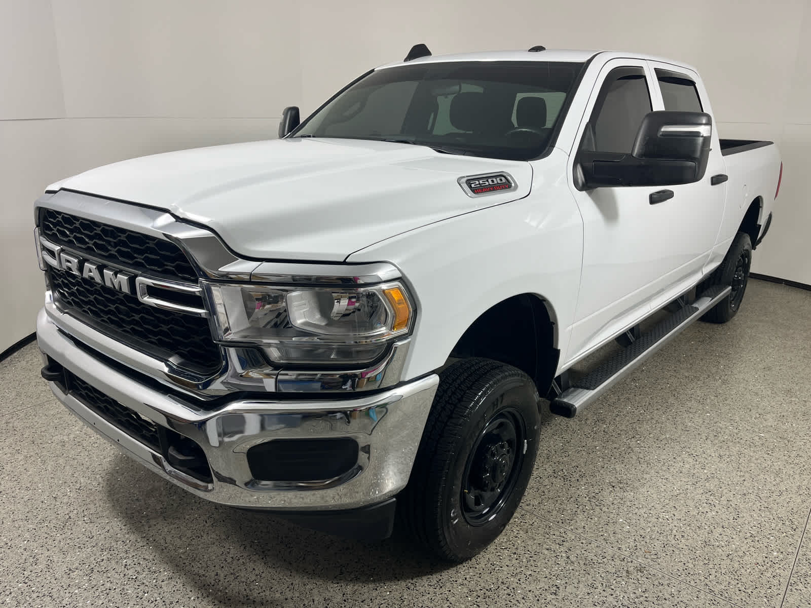 2024 RAM 2500 Tradesman Crew Cab 4x4 6'4' Box