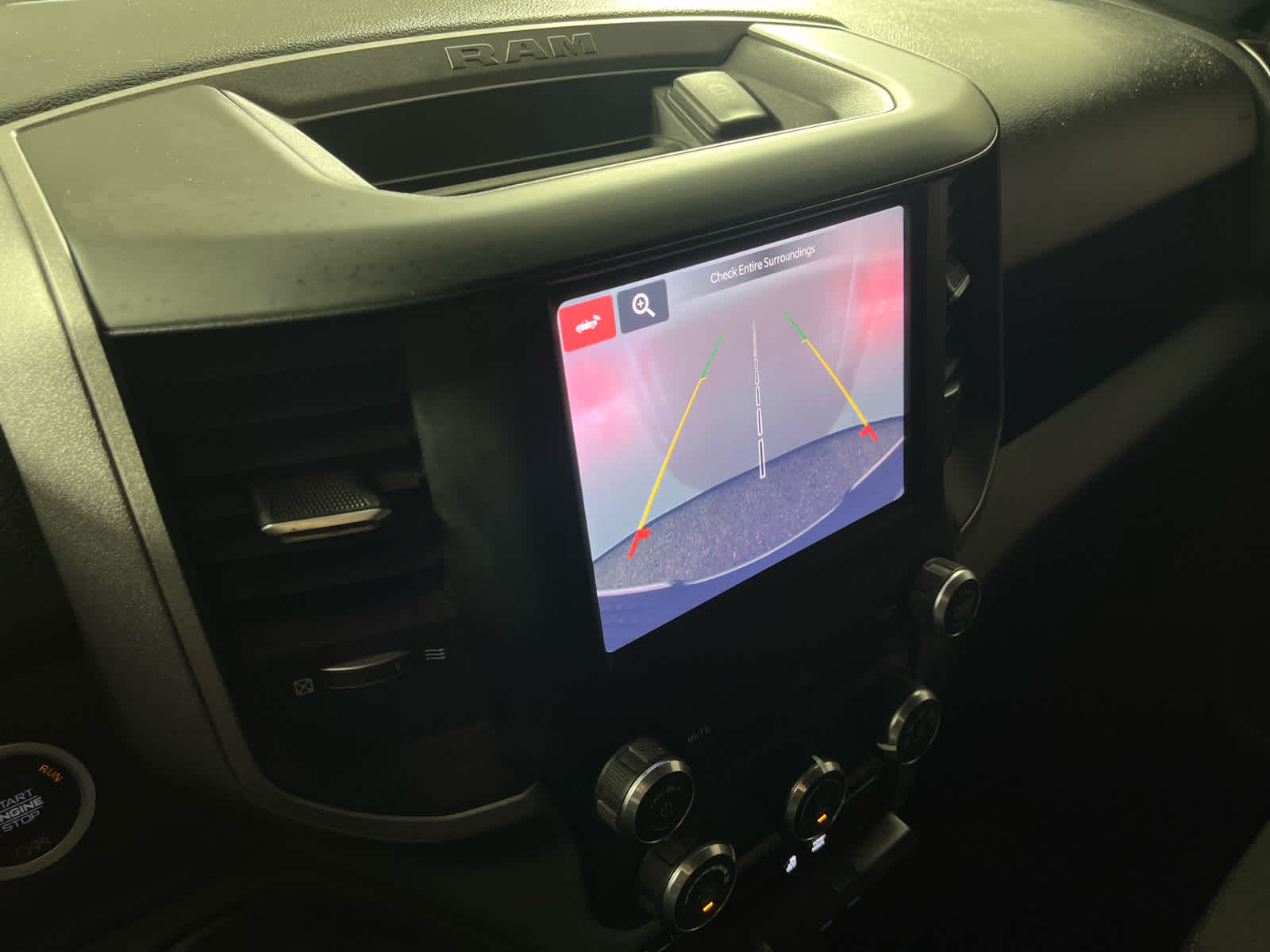 2024 RAM 2500 Tradesman Crew Cab 4x4 6'4' Box