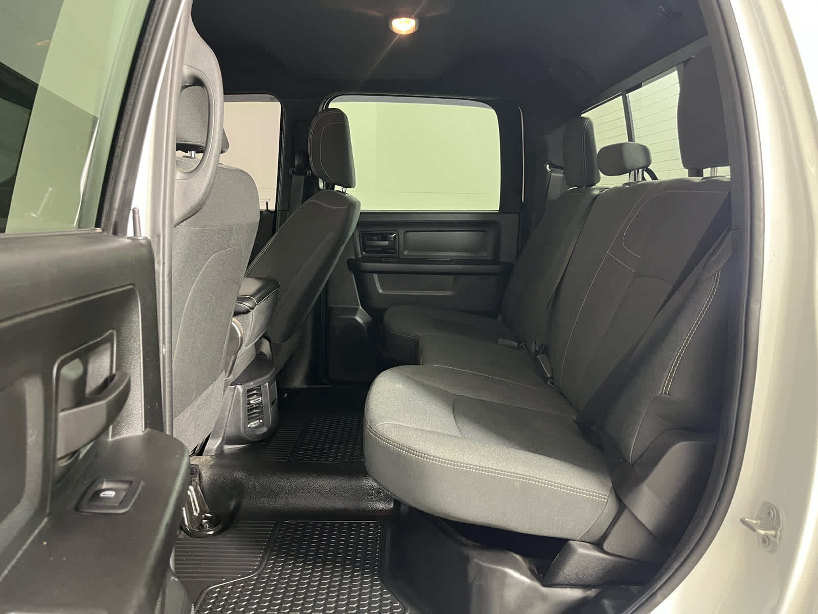 2024 RAM 2500 Tradesman Crew Cab 4x4 6'4' Box