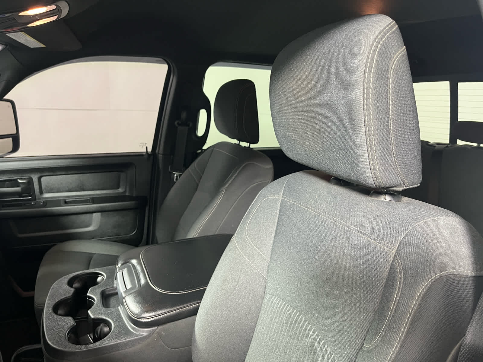 2024 RAM 2500 Tradesman Crew Cab 4x4 6'4' Box