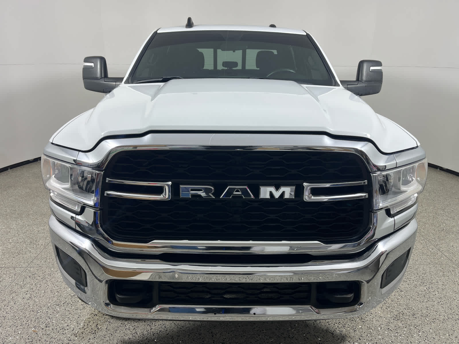 2024 RAM 2500 Tradesman Crew Cab 4x4 6'4' Box