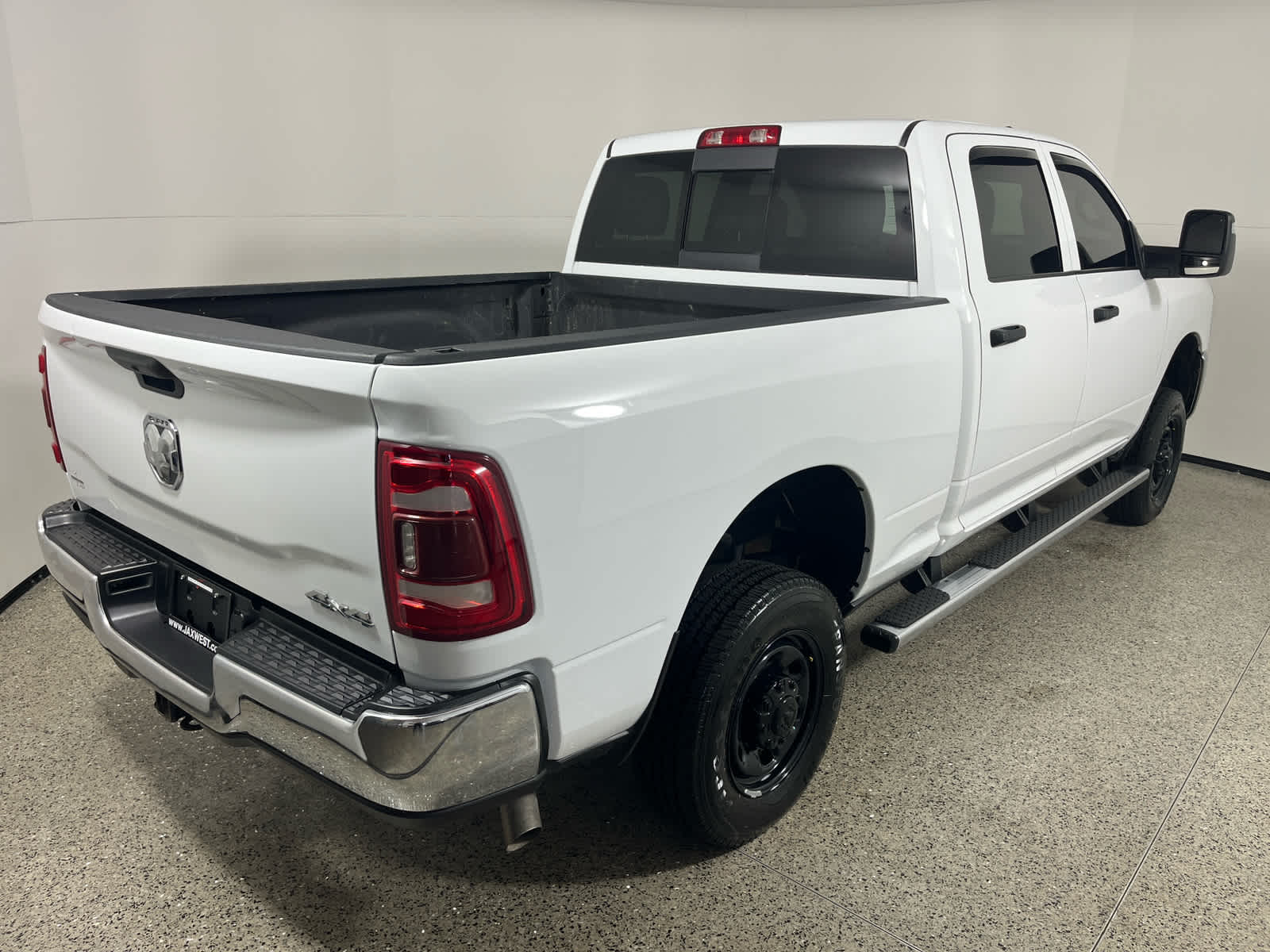 2024 RAM 2500 Tradesman Crew Cab 4x4 6'4' Box