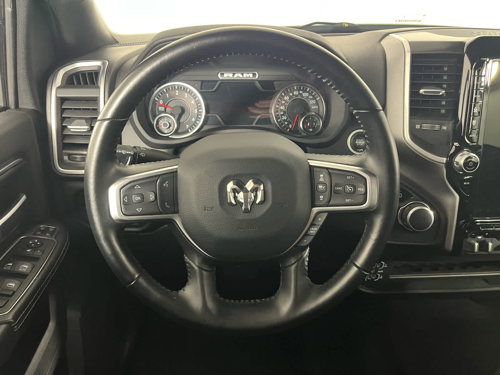 2024 RAM 2500 Big Horn Crew Cab 4x4 6'4' Box