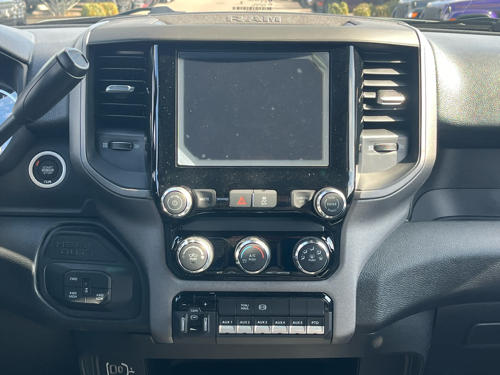 2026 RAM Ram 3500 Chassis Cab RAM 3500 TRADESMAN CREW CAB CHASSIS 4X4 60' CA