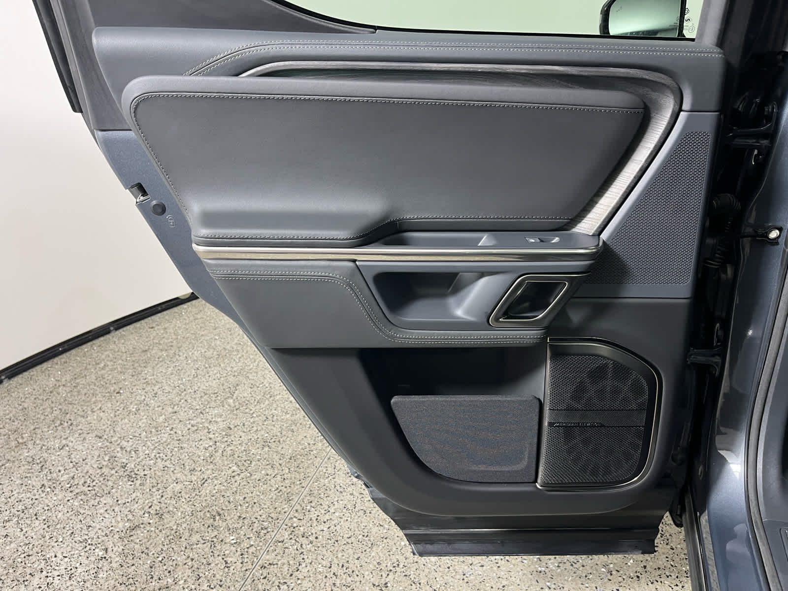 2023 Rivian R1T Adventure Quad Motor Large Pack