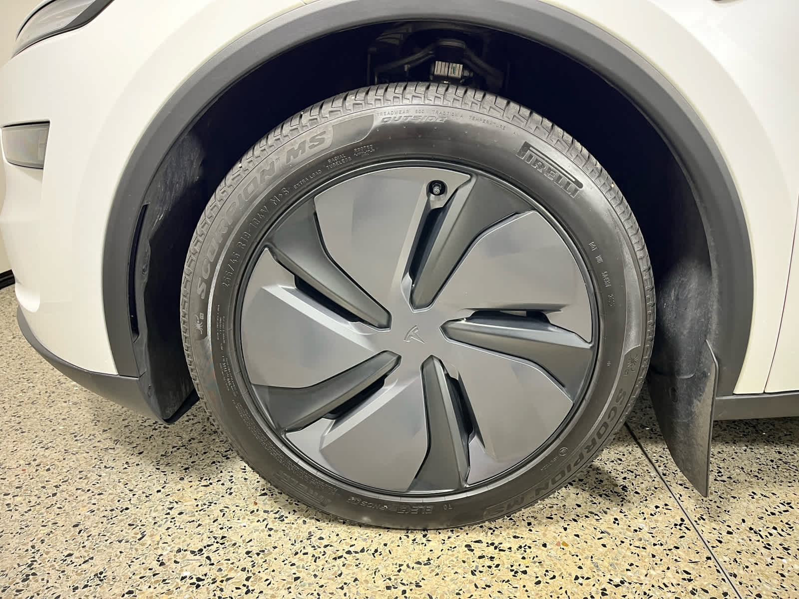 2026 Tesla Model Y Base