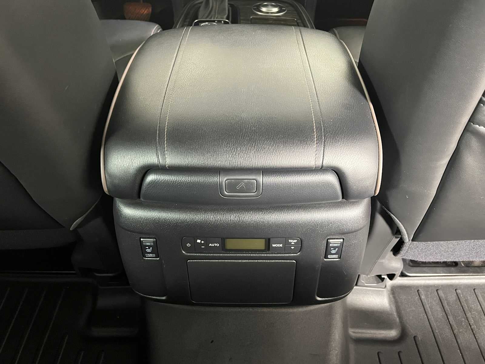 2021 Nissan Armada Platinum