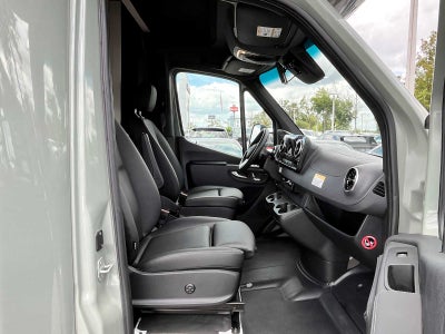 2024 Mercedes-Benz Sprinter Cab Chassis Base
