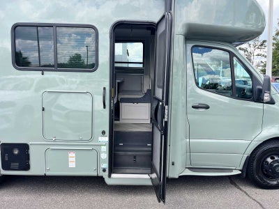 2024 Mercedes-Benz Sprinter Cab Chassis Base